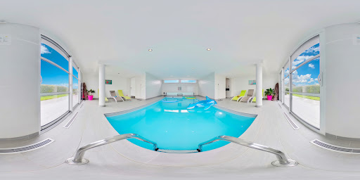 Photo de villa Yana et Enora/Bretagne/bord de mer/piscine à Sibiril (29250)