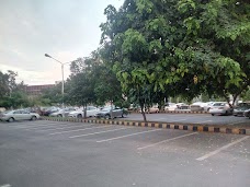 Model Town Park Parking lahore