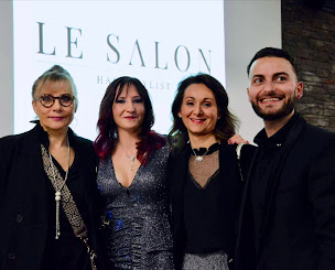 Photo n°17 de LE SALON - HAIR STYLIST à Saint-Julien-en-Genevois (Salon de coiffure)