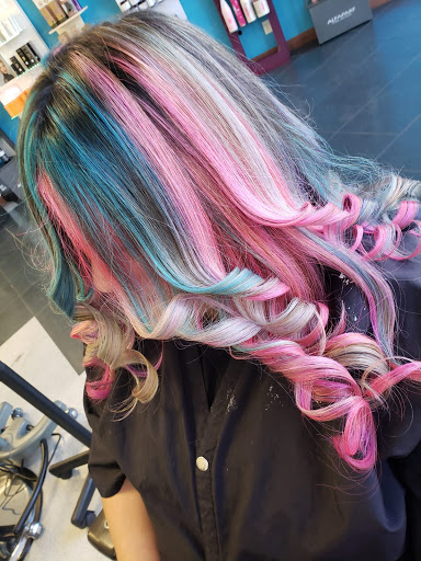 Ramos's Salon - Thumbnail