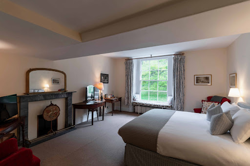 Spread Eagle Inn - Visual