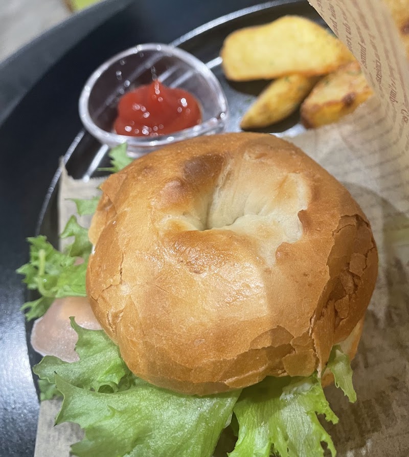 J-summit Cafe & Dining Bar