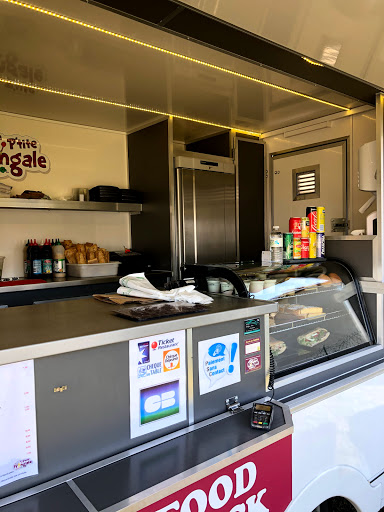Photo 1 - La p'tite fringale Food Truck