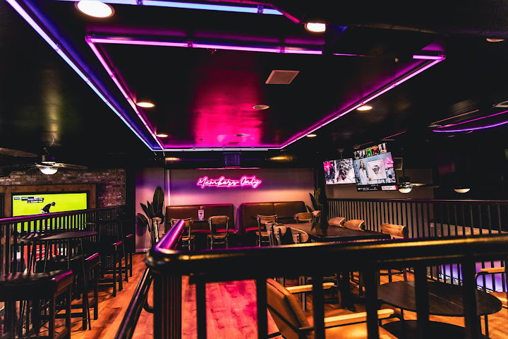 Side Hustle Bar by null