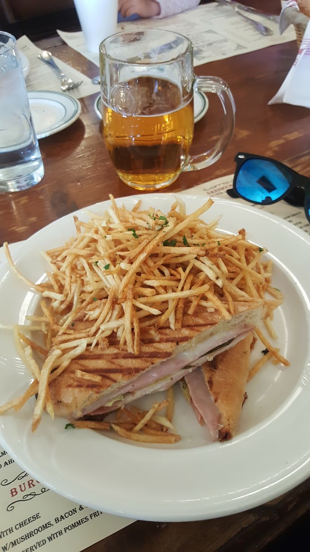 Miramar Bistro