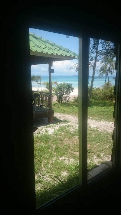Photos of Mad Monkey Island Resort