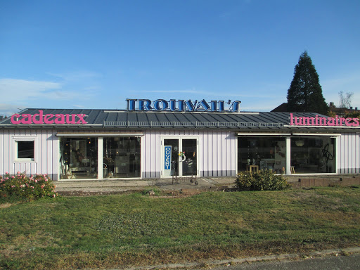 TROUVAIL'S - Visual