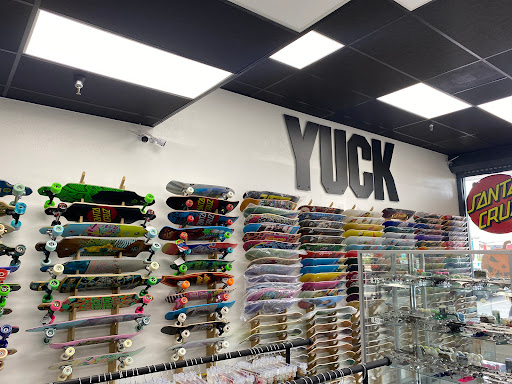 YUCK SKATESHOP - Thumbnail