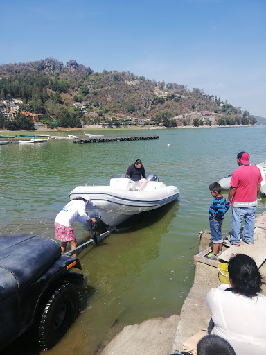 ESCUELA DE VELA VALLE DE BRAVO Gallery - Mexico