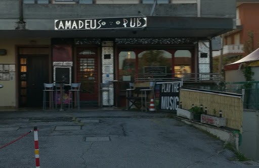 Amadeus Pub - Visual