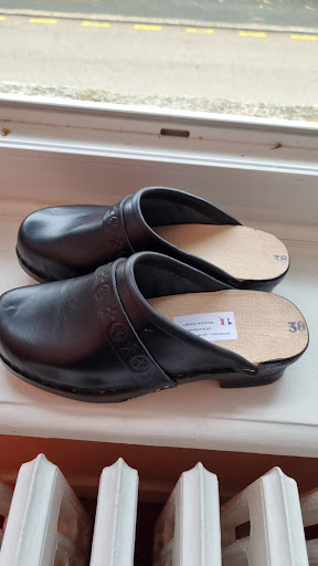 Authentic Breton wooden shoe manufacturer