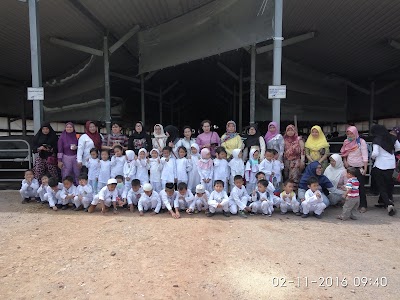 Photos of Dairy Farm PT Great Giant Livestock