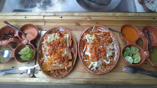 La Estación birria & barbacoa - Thumbnail