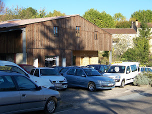 Photo n°2 de Sainte alvere automobiles à Val de Louyre et Caudeau (Magasin d'articles pour véhicules de loisirs)