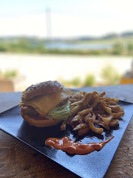Photo n°18 de Le Bar à Boeuf à Saint-Agnan (Terrain pour camping-cars)