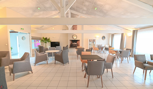 Photo de EHPAD Le Domaine des Hautes Varennes à Vandré (17700)