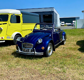 Photo n°13 de La 2cv attitude à Treize-Vents (Agence de location de voitures)
