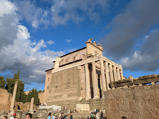Temple of Divus Julius - Thumbnail