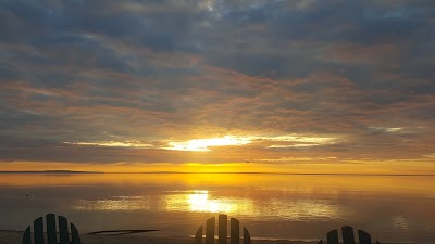 Photos of Mackinaw Beach & Bay Inn & Suites