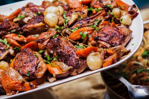 Madres Kitchen - Thumbnail