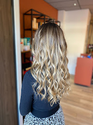 Photo n°4 de L'Atelier Intermède - Coiffeur Fougères à Fougères (Magasin de cosmétiques)