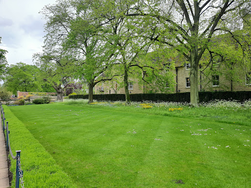 Broad Walk - Visual