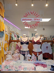 Photo n°5 de Dessaigne Sylvie Jeanne à Lamure-sur-Azergues (Magasin de vêtements)