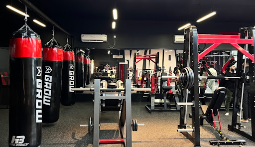 Grow Club - premium unisex gym