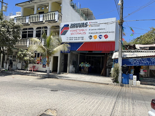 FERRETERIA MATERIALES Y PINTURA SAYER BRUVAS