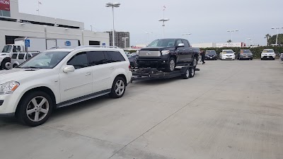 Photos of Toyota of Huntington Beach
