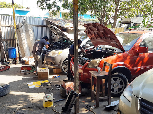 Servicio Automotriz "Díaz"