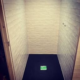 Photo n°13 de D.VALES à Le Monastère (Carreleur)