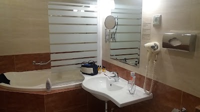 Photos of Elizabeth Superior Hotel