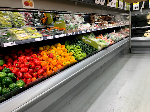 Dave & Charlotte's NOFRILLS Scarborough - Thumbnail
