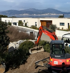 Photo n°6 de Sarl NICOLINI TERRASSEMENT ET VRD à Pietrosella (Entreprise de terrassement)