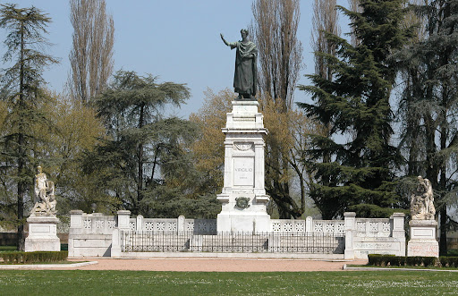 Monument to Virgilio - Thumbnail