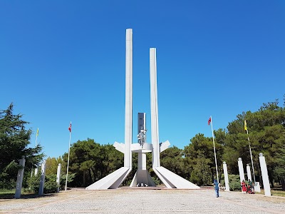 Lausanne Monument