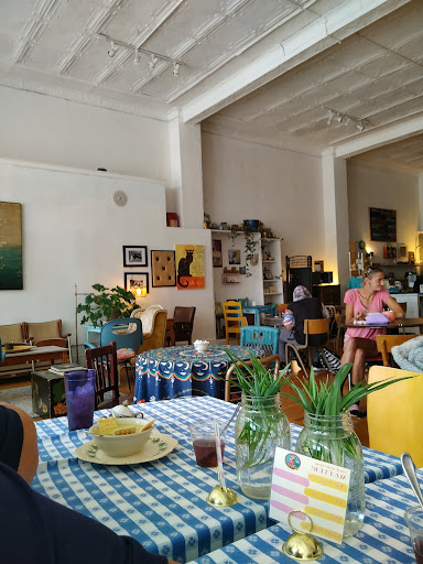 Ursula's cafe - Visual