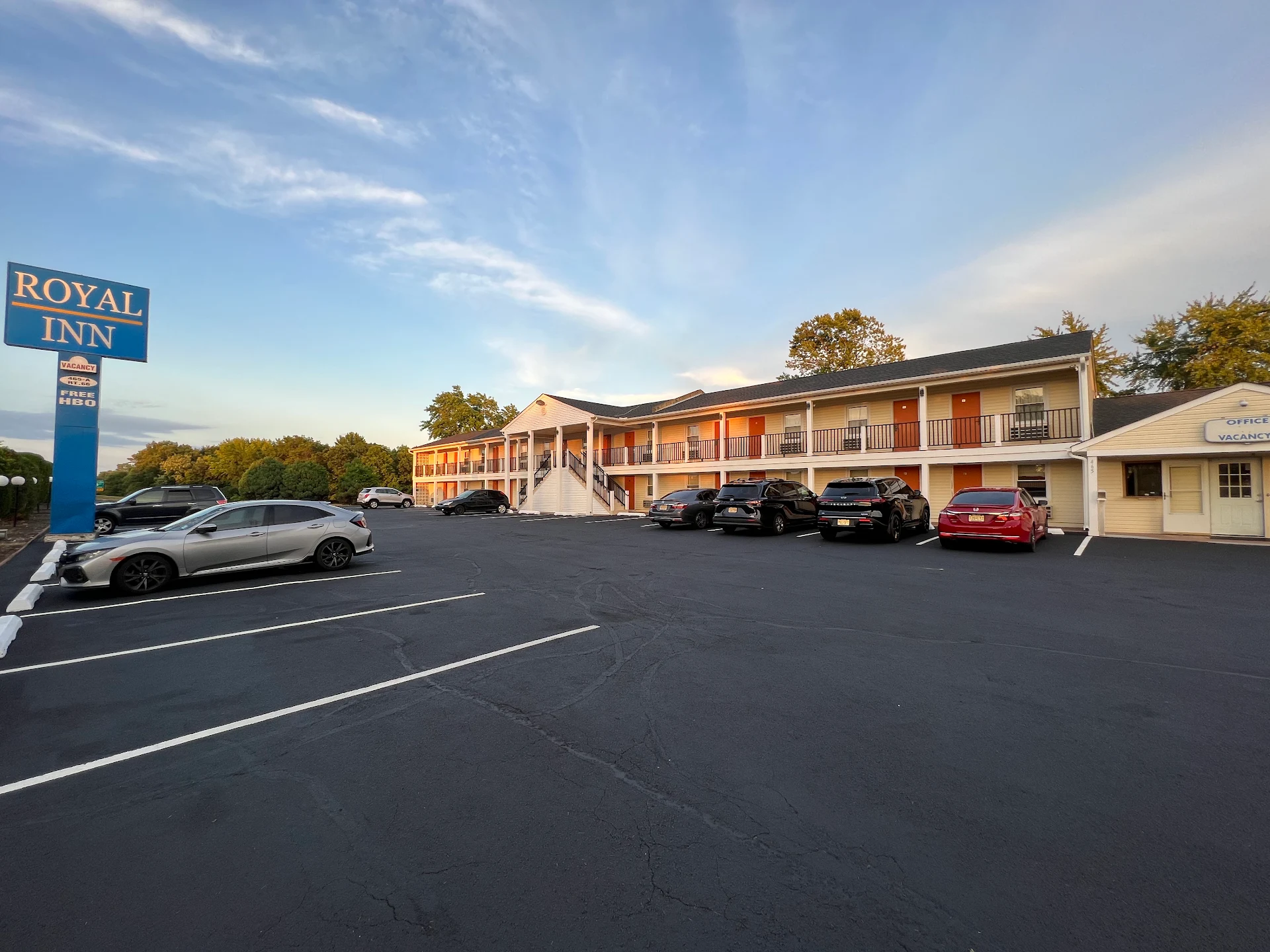 Royal Inn