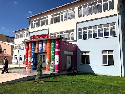 Cumhuriyet Üniversitesi Kütüphanesi