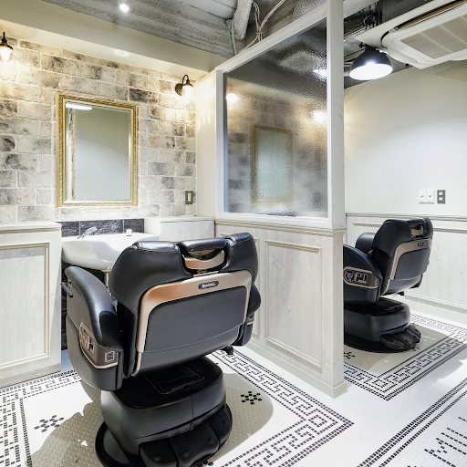 ミリオンバックスバーバーショップ上野店（MillionBucks Barbershop）