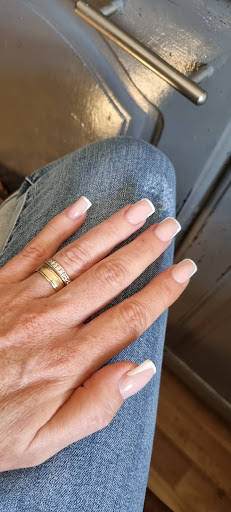 Minella Nails & Beauty - Thumbnail