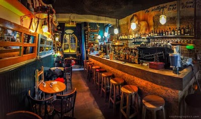 Hemingway Bar Tirana