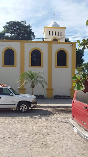 Iglesia de Monteon.