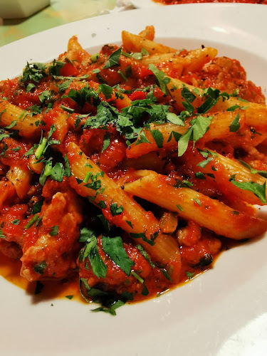 Reviews of The Higgins Pantry in Bedford - Restaurant