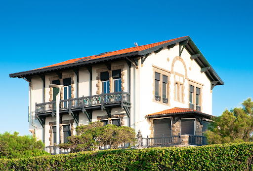 Consultant immobilier Camille GILLIOTTE - Pays basque et Landes bayonne - Thumbnail