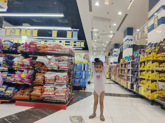 Ratings and feedback for Night To Night Hypermarket