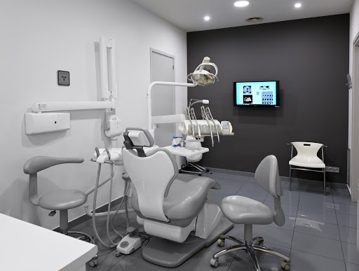 CLÍNICA DENTAL FRÍAS