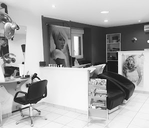 Photo n°6 de NP Coiff à Neuvy-Pailloux (Salon de coiffure)