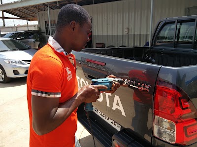 car-dealer